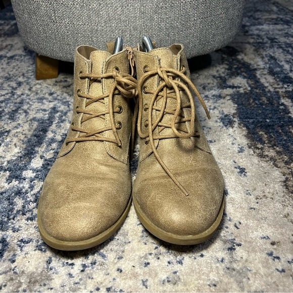 Torrid Tan Faux Leather Lace-Up Booties Size 8 Wide - Picture 6 of 13